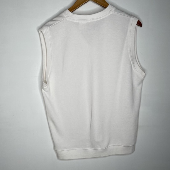 Tail white V-neck vest - Picture 3 of 4